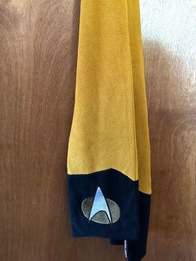 Men's Star Fleet Star Trek Next Gen Embroidered Emblem Star Fleece Scarf